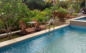 Bali Umah Tinjung